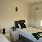 Modern Serviced Apartment Near Reading Town Centre