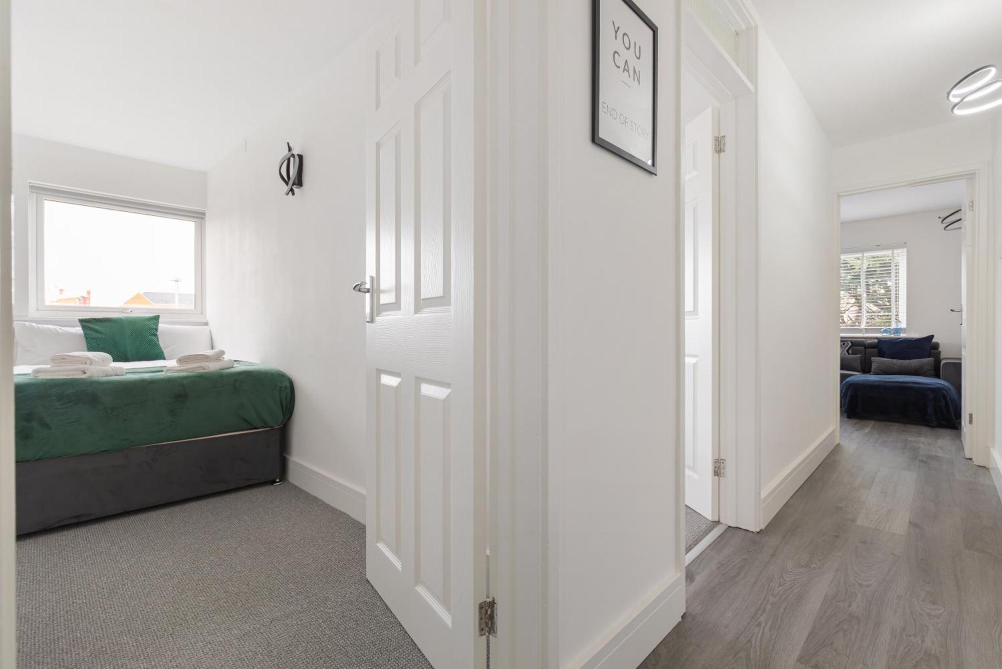 Modern Serviced Near Town Centre * Reading